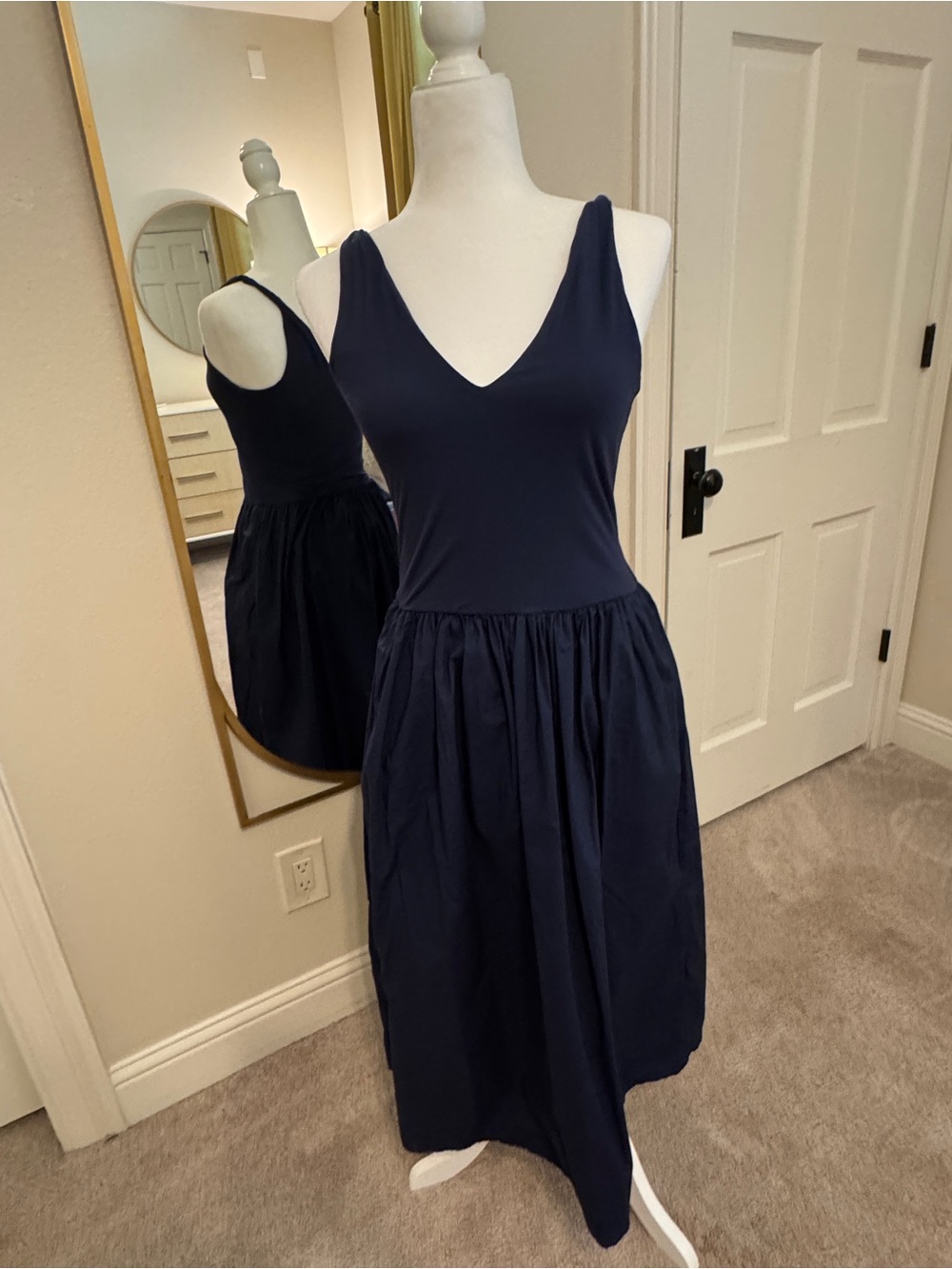 Rails Navy Sleeveless V-Neck Gathered Midi Dress - Picture 9 of 10